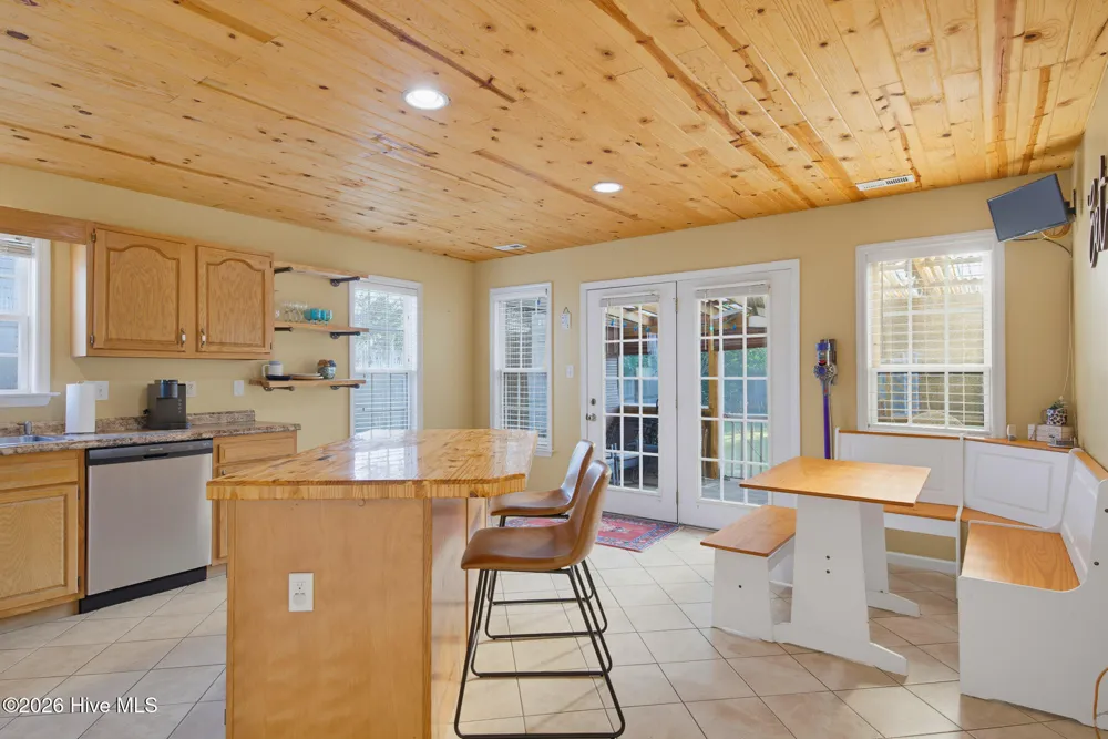 206 Winter Road Jacksonville, NC 28540