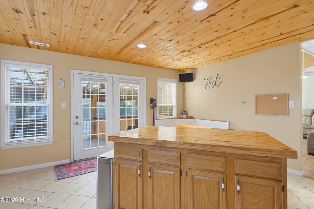 206 Winter Road Jacksonville, NC 28540