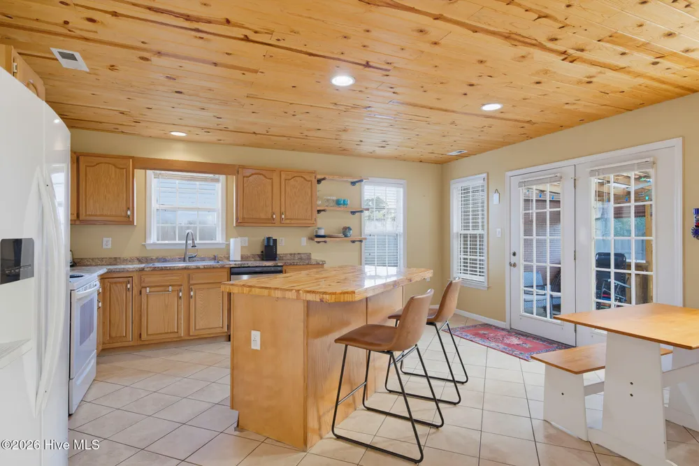 206 Winter Road Jacksonville, NC 28540