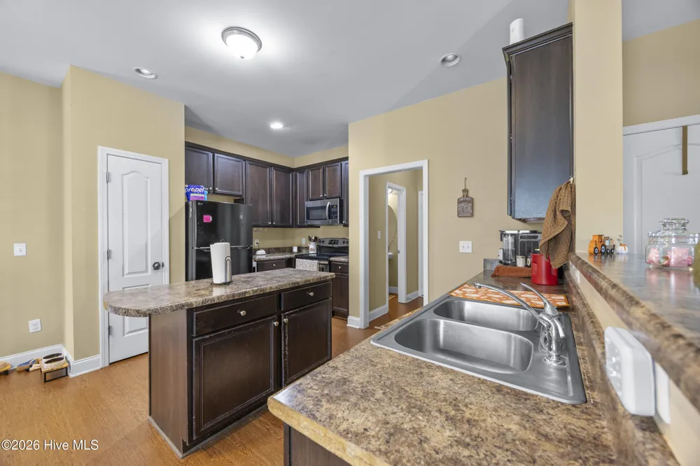 709 Jasmine Lane Jacksonville, NC 28546