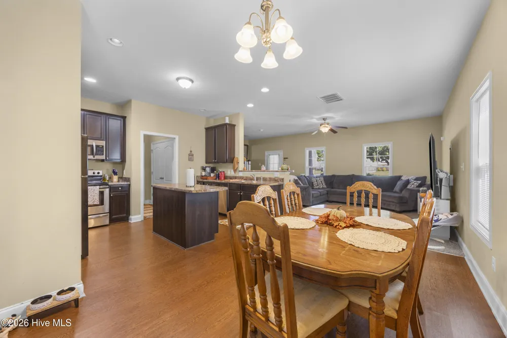 709 Jasmine Lane Jacksonville, NC 28546