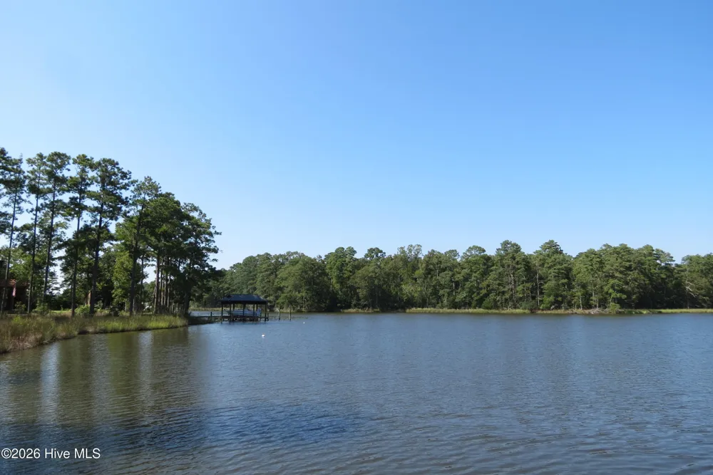 5633 Styron Drive Oriental, NC 28571