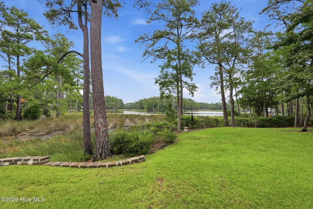 5633 Styron Drive Oriental, NC 28571