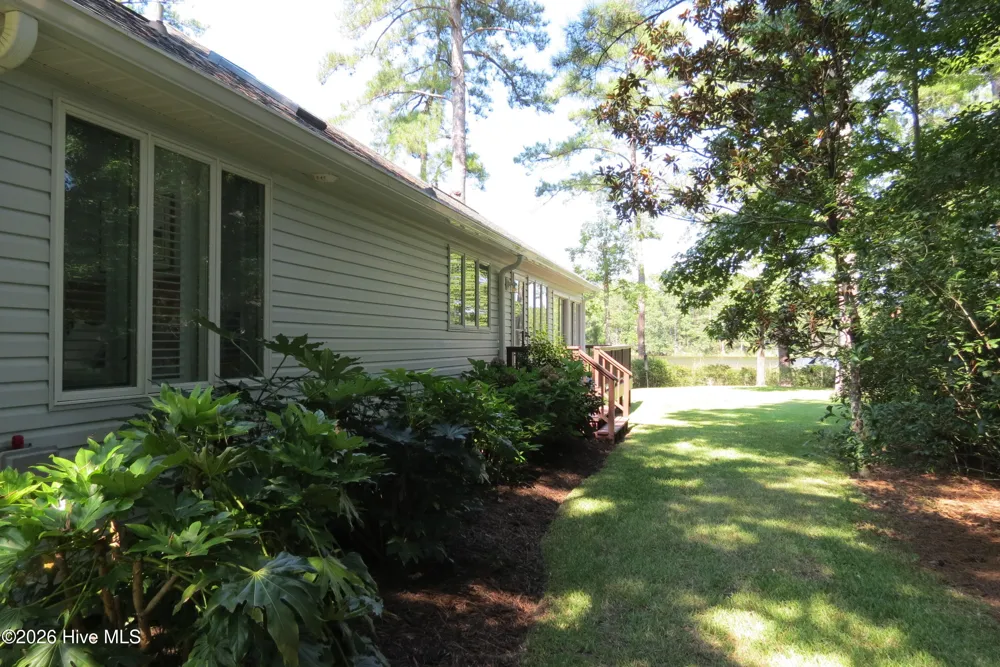 5633 Styron Drive Oriental, NC 28571