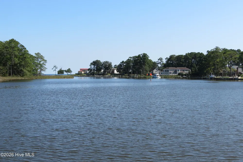 5633 Styron Drive Oriental, NC 28571