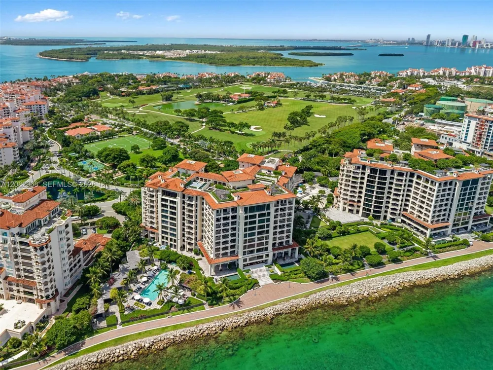 7025 Fisher Island Dr #7025 Miami Beach, FL 33109