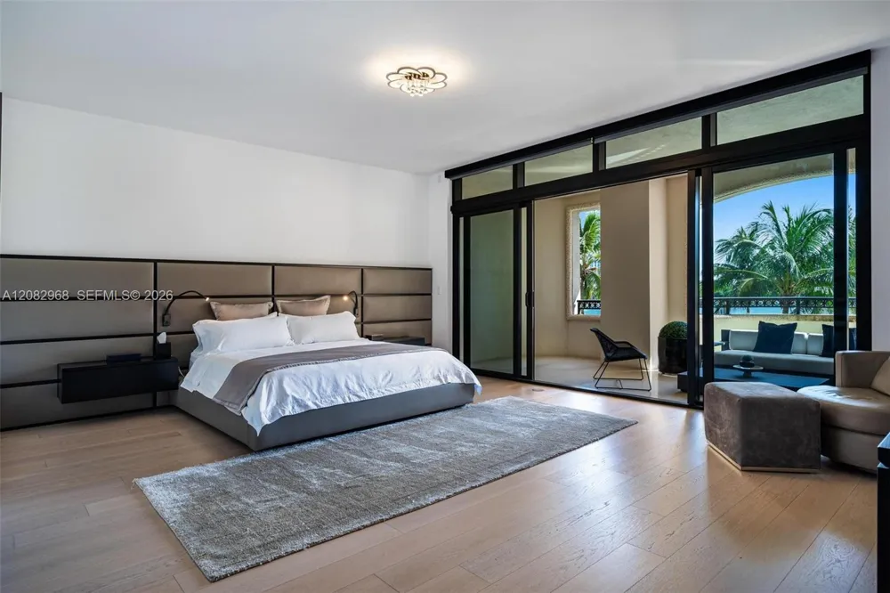 7025 Fisher Island Dr #7025 Miami Beach, FL 33109