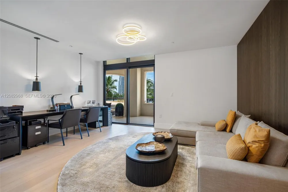 7025 Fisher Island Dr #7025 Miami Beach, FL 33109