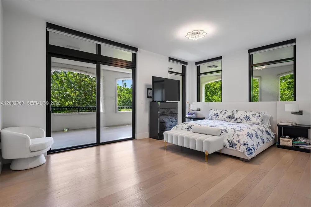 7025 Fisher Island Dr #7025 Miami Beach, FL 33109