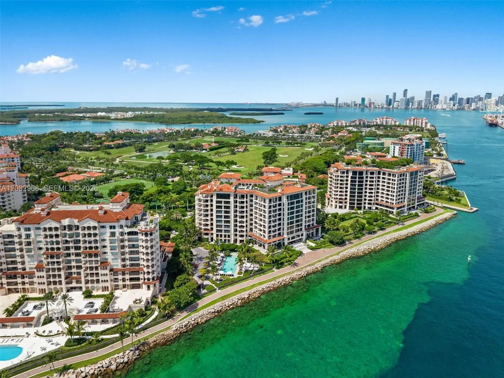 7025 Fisher Island Dr #7025 Miami Beach, FL 33109
