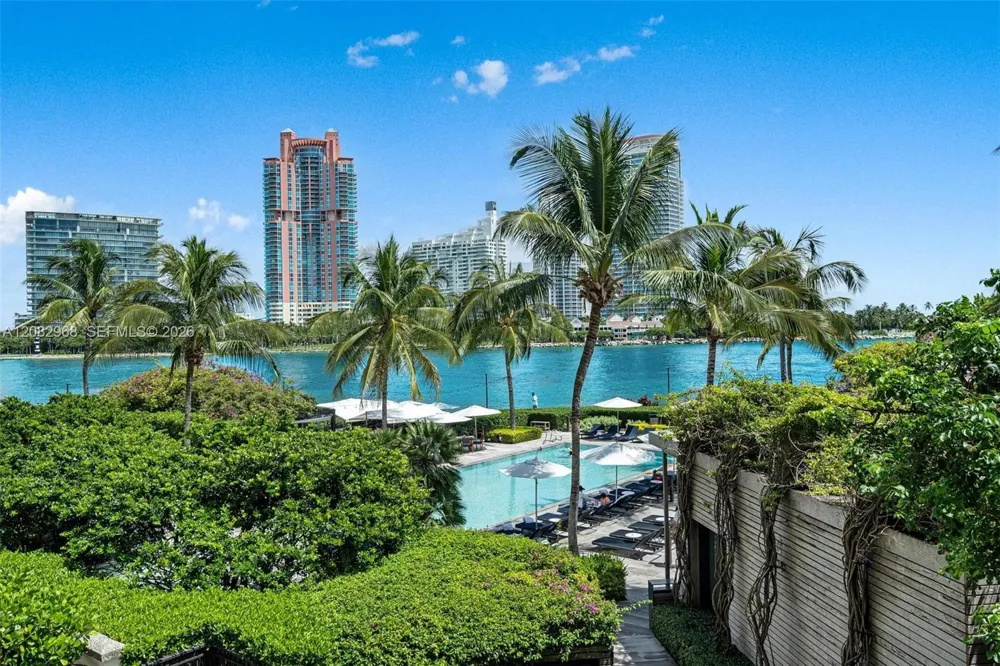 7025 Fisher Island Dr #7025 Miami Beach, FL 33109