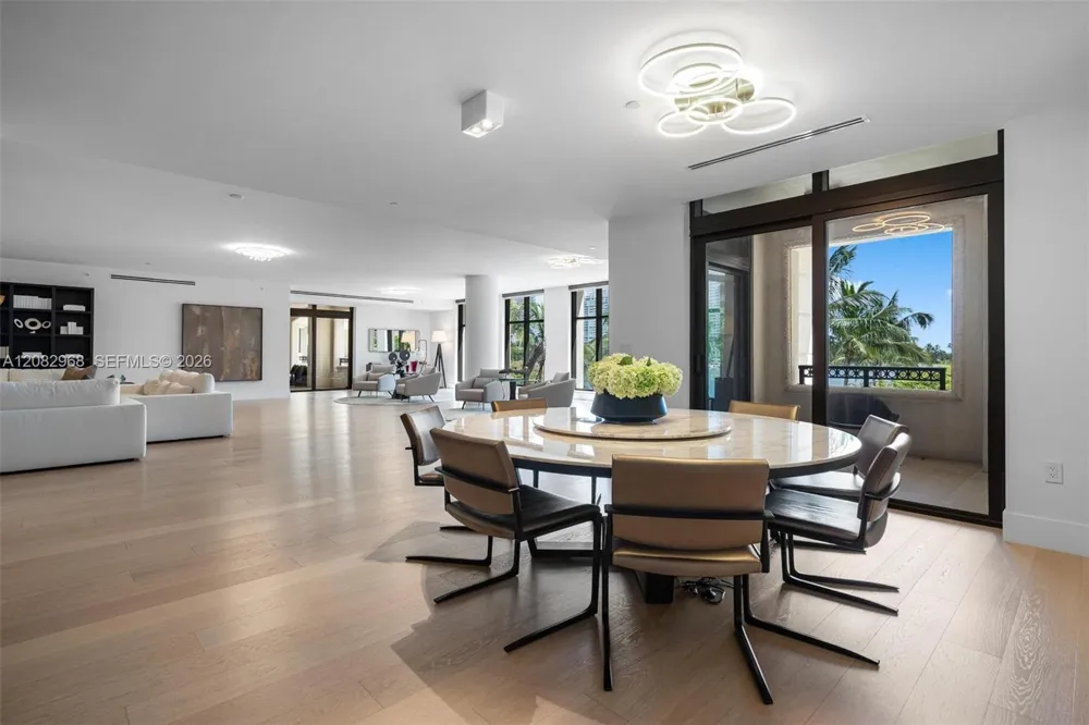 7025 Fisher Island Dr #7025 Miami Beach, FL 33109