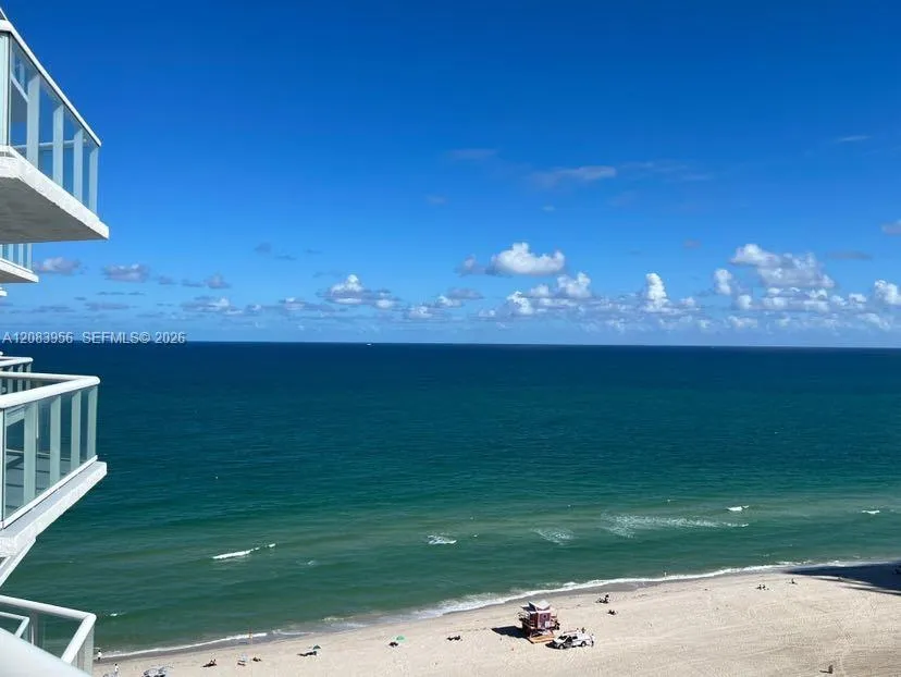6515 Collins Ave #1707 Miami Beach, FL 33141