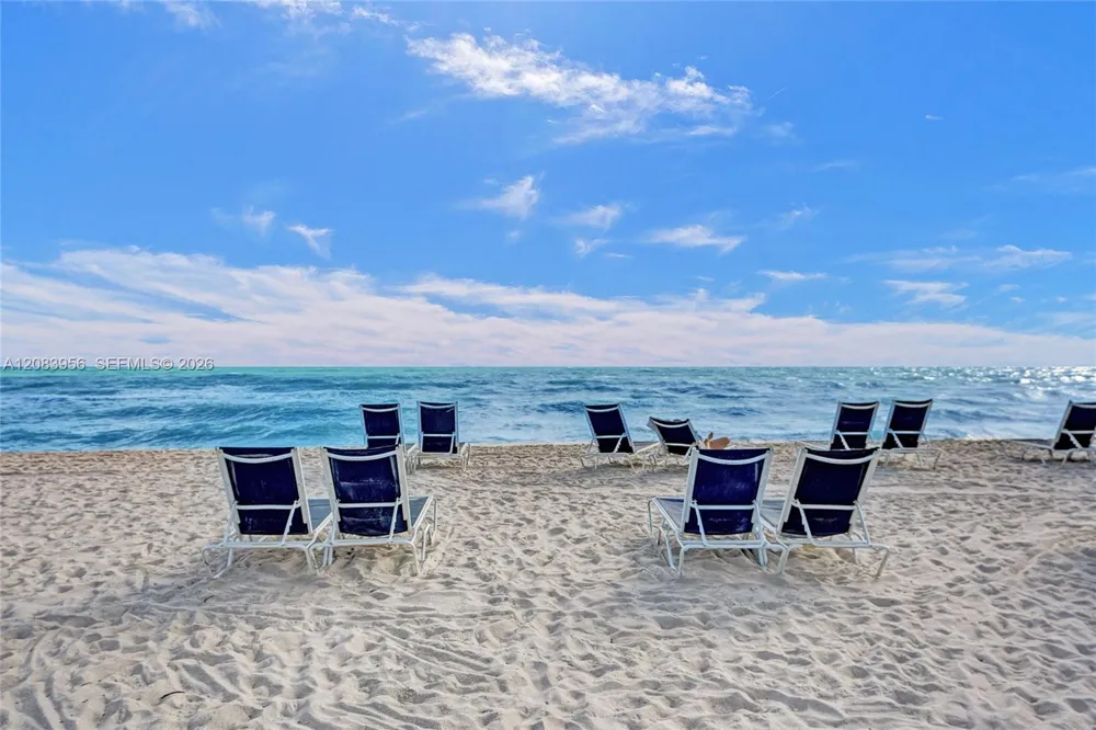 6515 Collins Ave #1707 Miami Beach, FL 33141