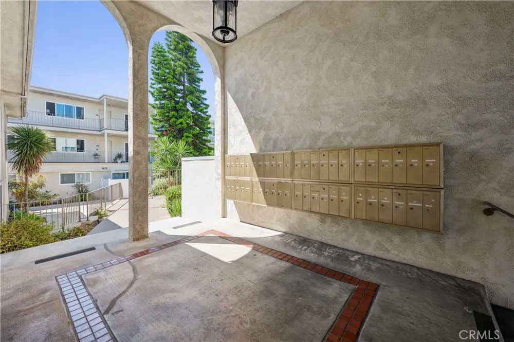 4160 W 182nd Street #209 Torrance, CA 90504
