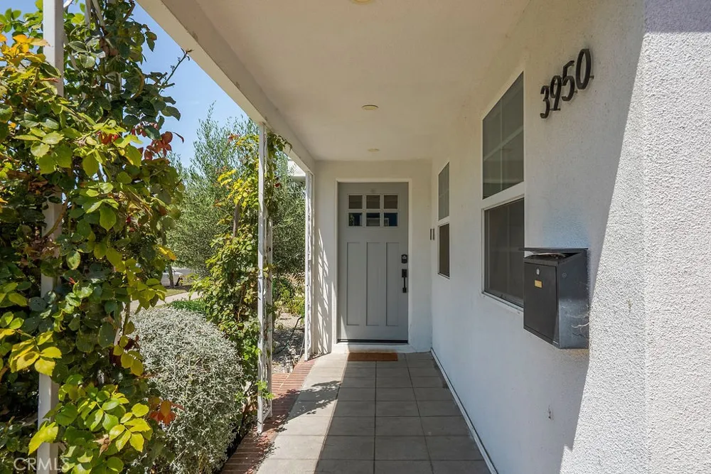 3950 Welland Avenue Los Angeles, CA 90008