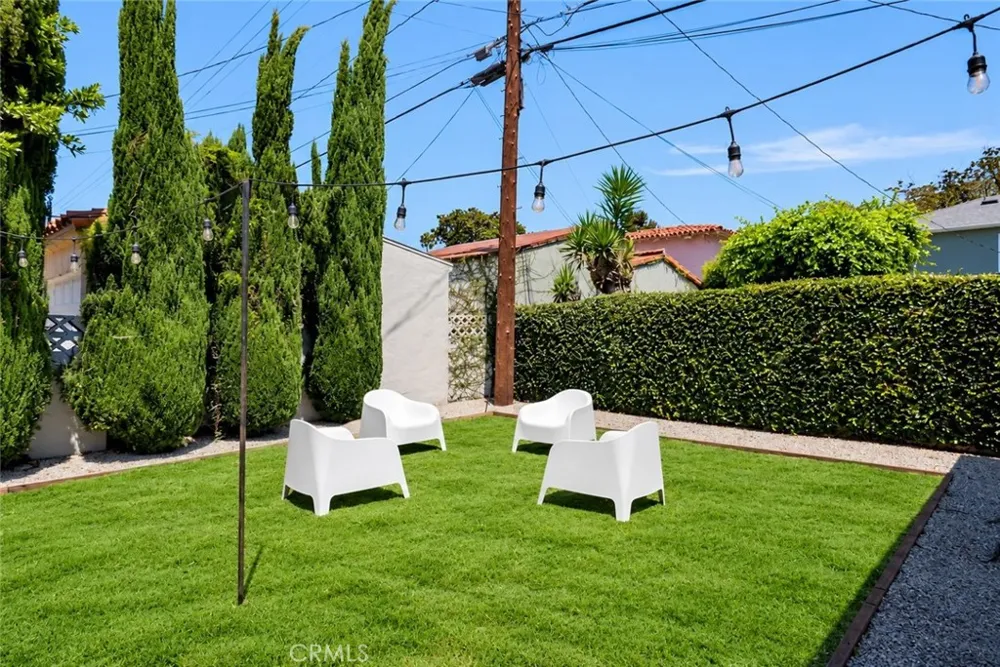 3950 Welland Avenue Los Angeles, CA 90008