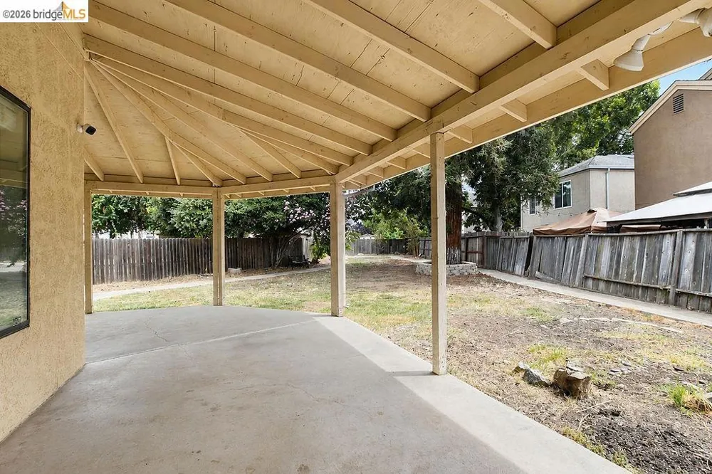 34 Nightingale Ct Oakley, CA 94561