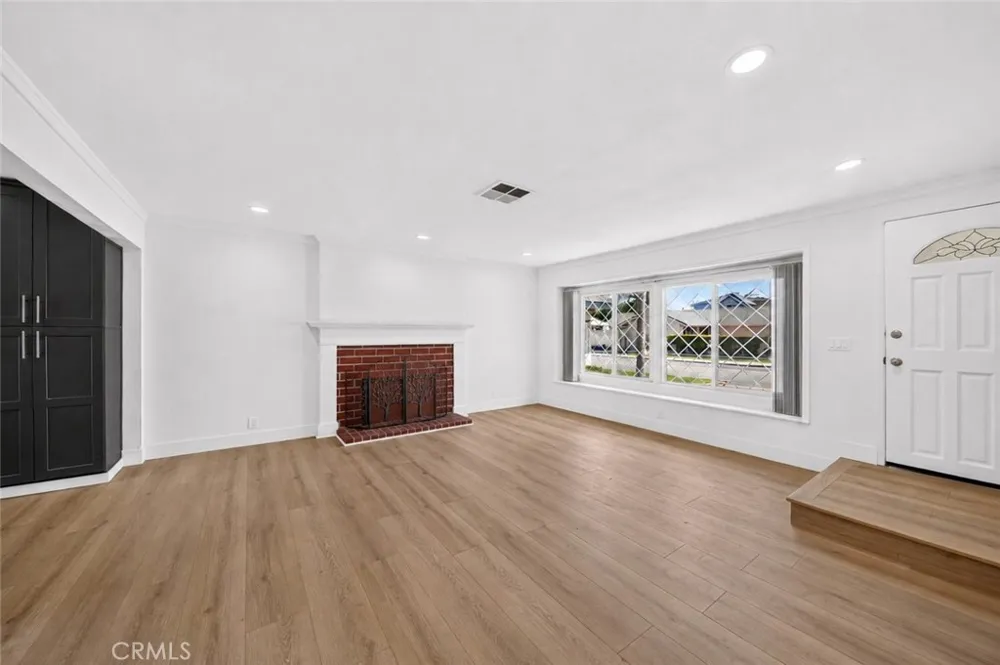 8321 Santa Margarita La Palma, CA 90623