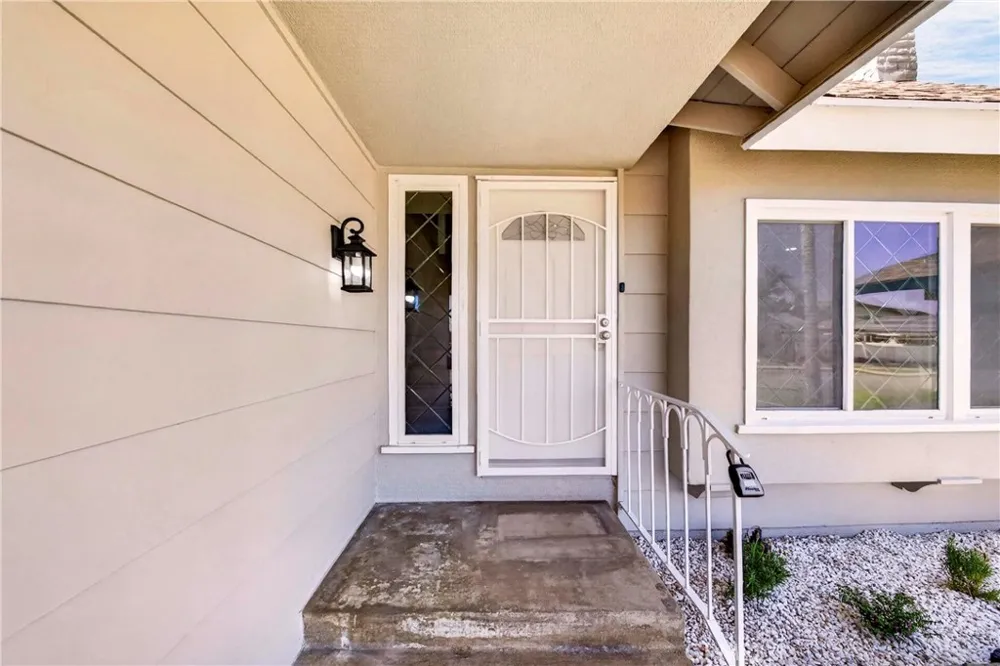 8321 Santa Margarita La Palma, CA 90623
