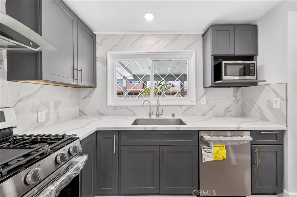 8321 Santa Margarita La Palma, CA 90623