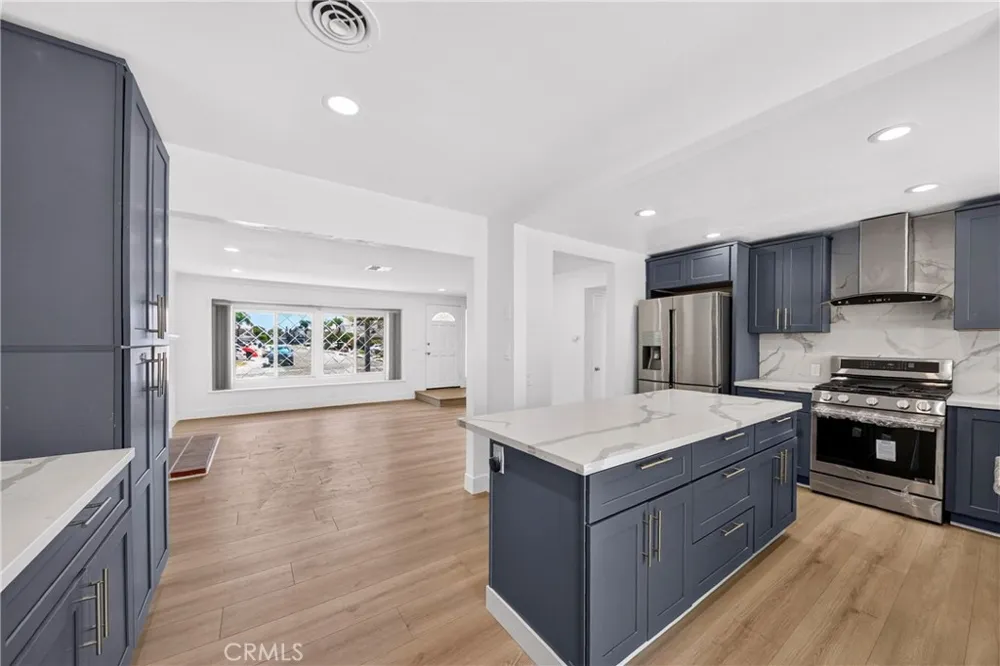 8321 Santa Margarita La Palma, CA 90623
