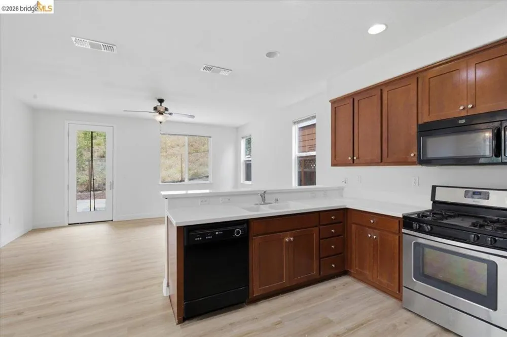 313 Felice Circle Pinole, CA 94564