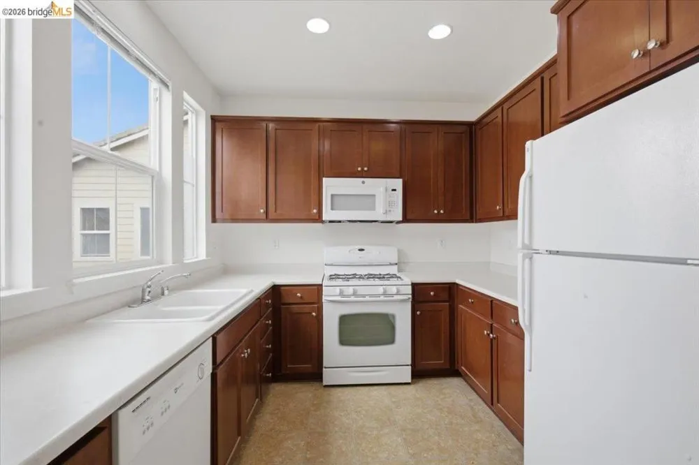 313 Felice Circle Pinole, CA 94564