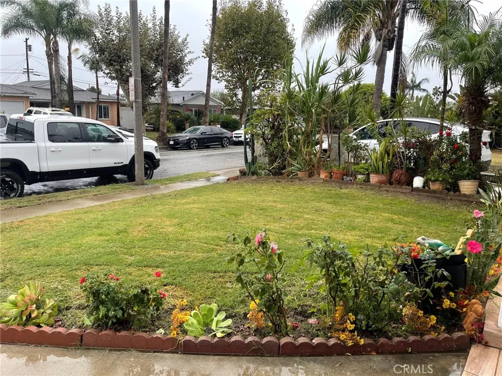 23327 Orchard Carson, CA 90745