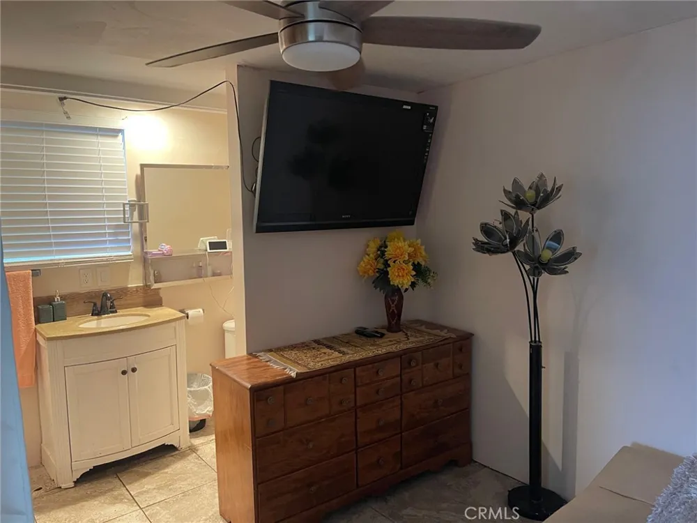 23327 Orchard Carson, CA 90745