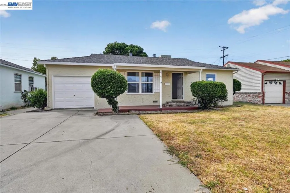 476 E Barrymore St Stockton, CA 95204
