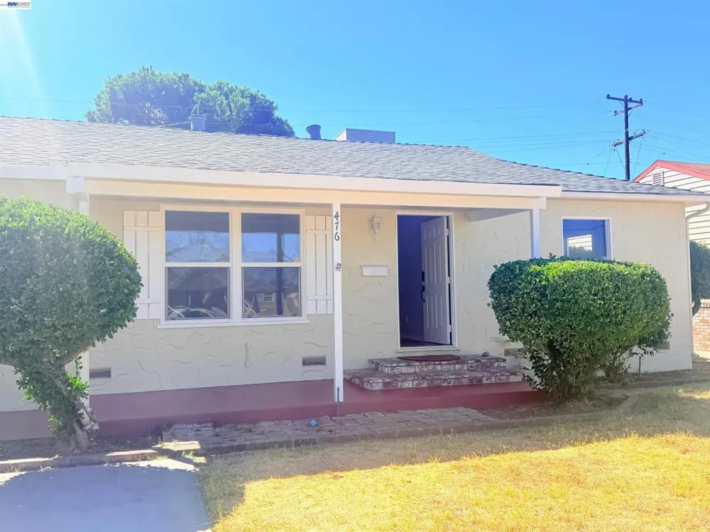 476 E Barrymore St Stockton, CA 95204