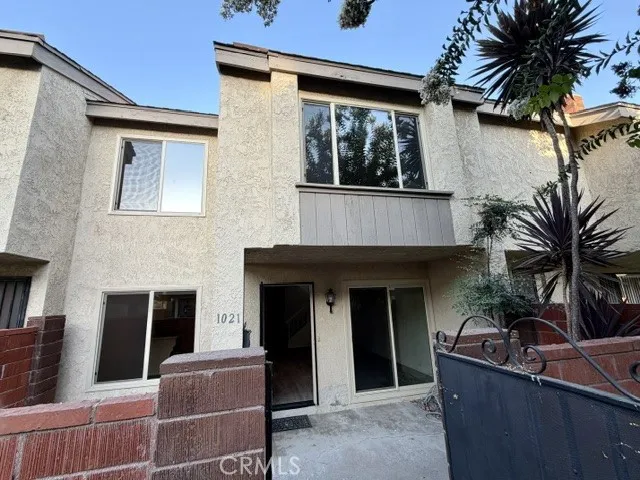 1021 W Lamark Ln Anaheim, CA 92802