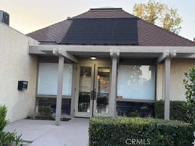 1021 W Lamark Ln Anaheim, CA 92802