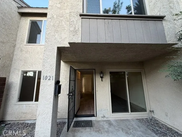 1021 W Lamark Ln Anaheim, CA 92802