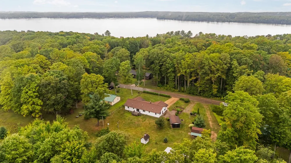 5182 E Shore Drive Coldsprings Township, MI 49646
