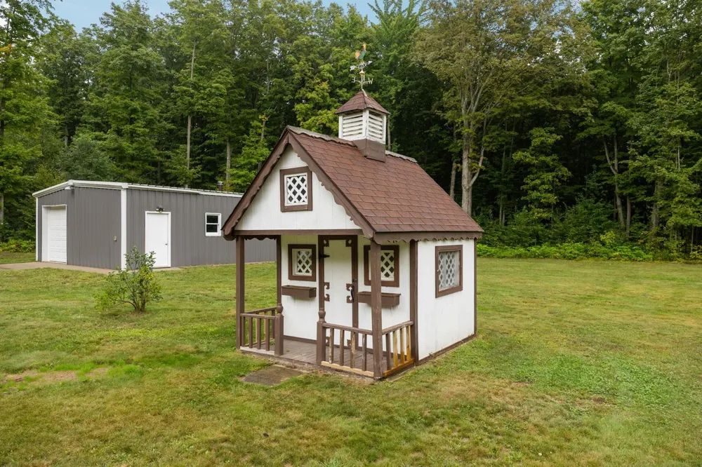 5182 E Shore Drive Coldsprings Township, MI 49646