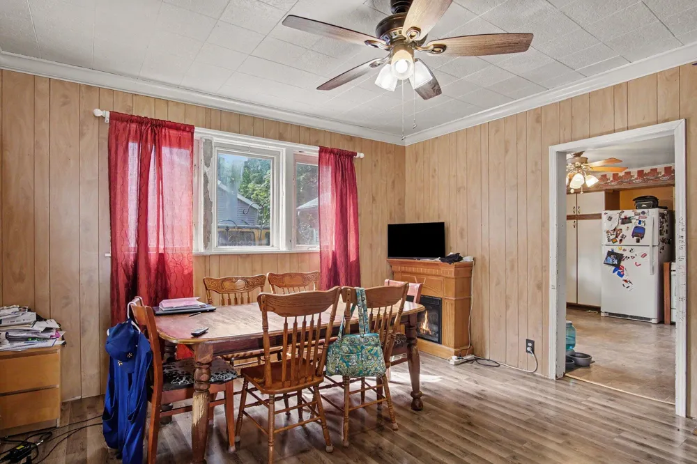 717 S Broas Street Belding City, MI 48809