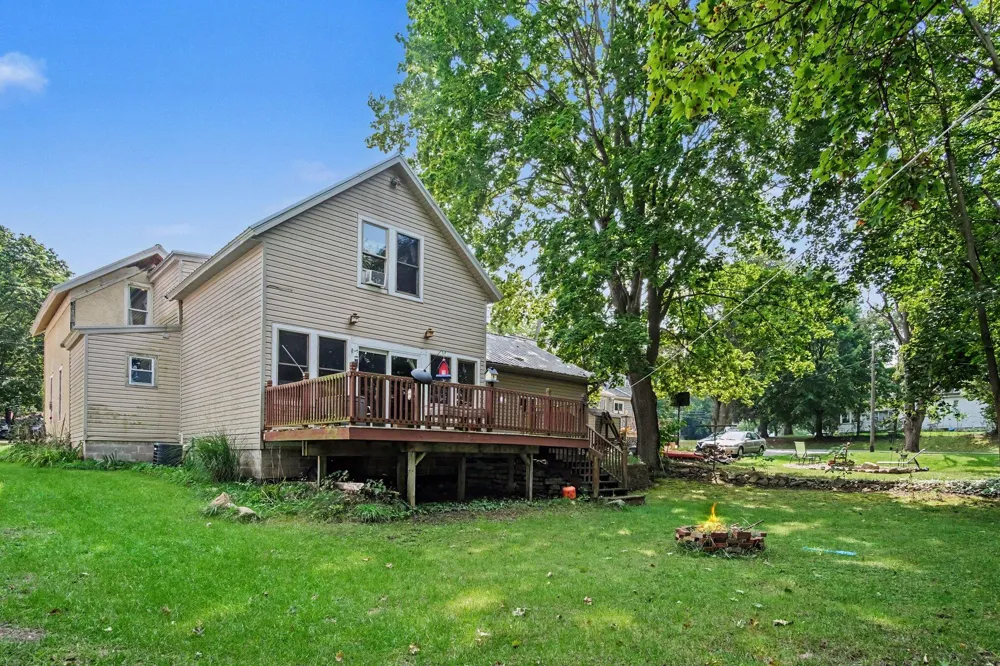 717 S Broas Street Belding City, MI 48809