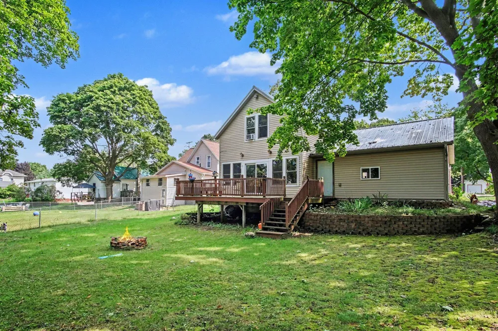 717 S Broas Street Belding City, MI 48809