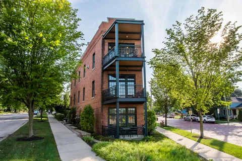 544 Detroit Street #201