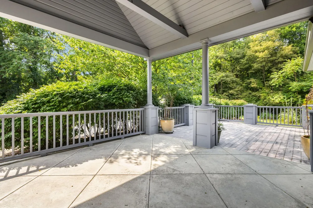 12868 Red Arrow Highway Chikaming Township, MI 49125