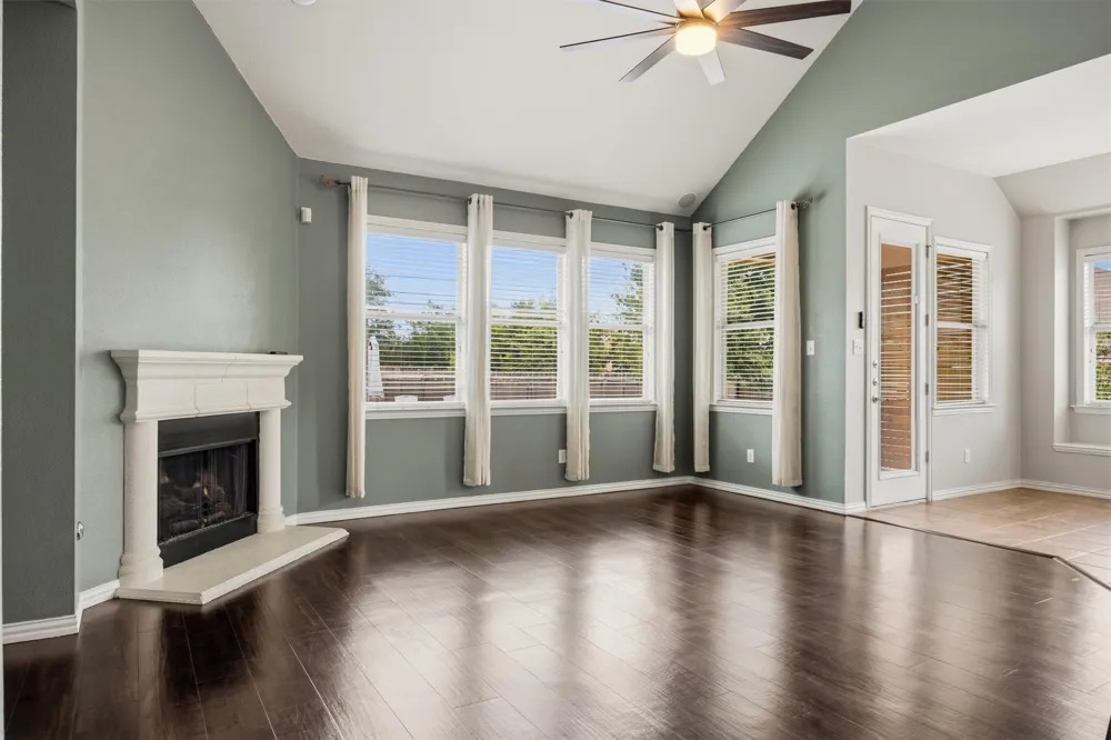 2502 White Stallion Way Leander, TX 78641