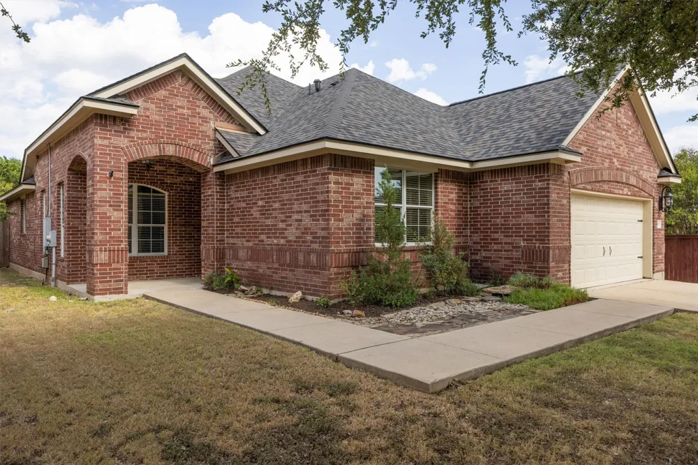 2502 White Stallion Way Leander, TX 78641