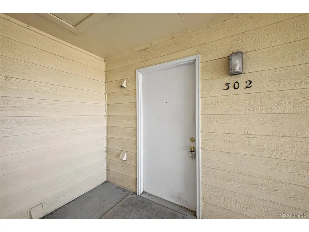 12506 E Cornell Avenue #302 Aurora, CO 80014