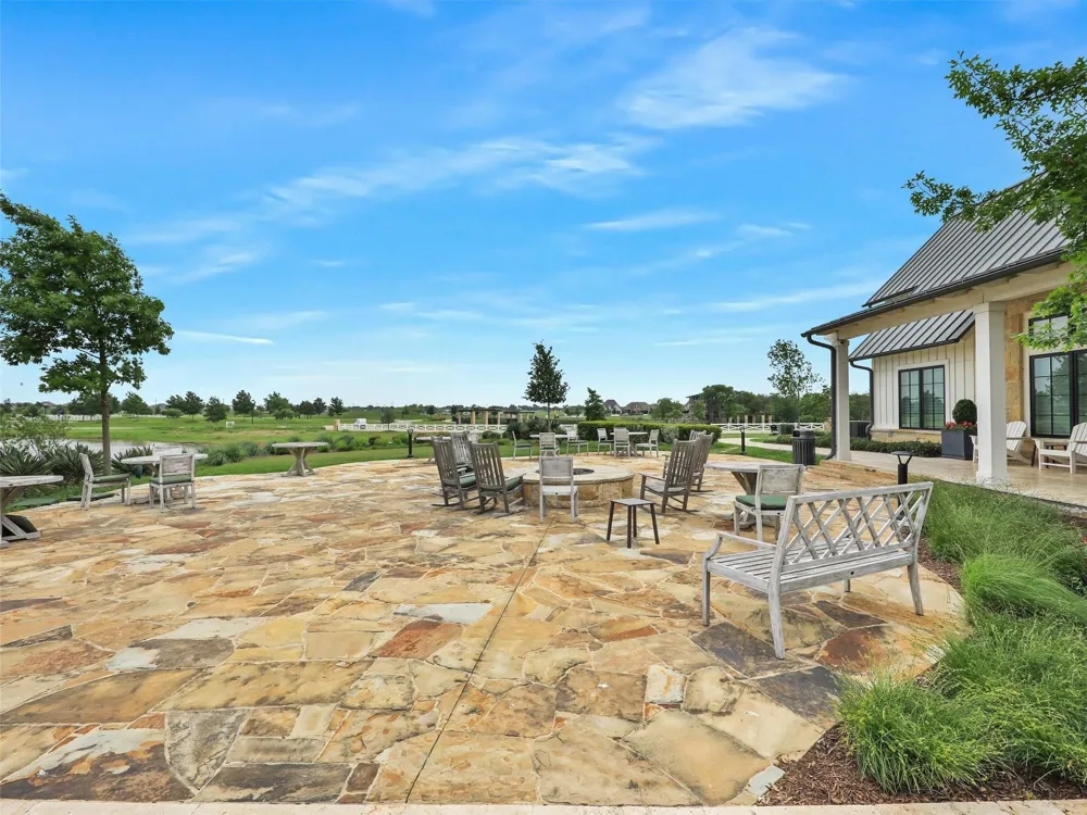 1904 Dappled Grey Avenue Aubrey, TX 76227