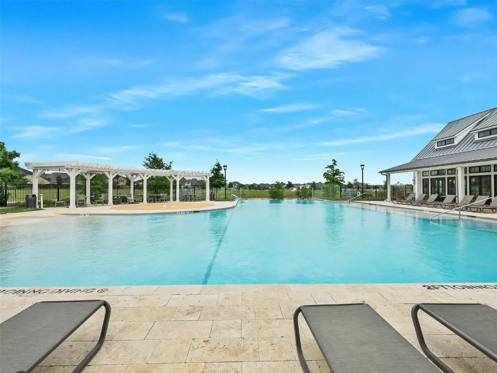 1904 Dappled Grey Avenue Aubrey, TX 76227