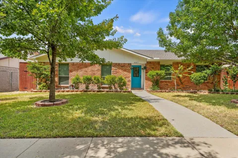 6317 Briar Knoll Drive
