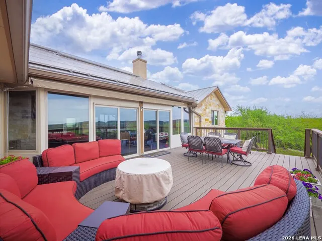 911 STONEY RIDGE RD Bulverde, TX 78163