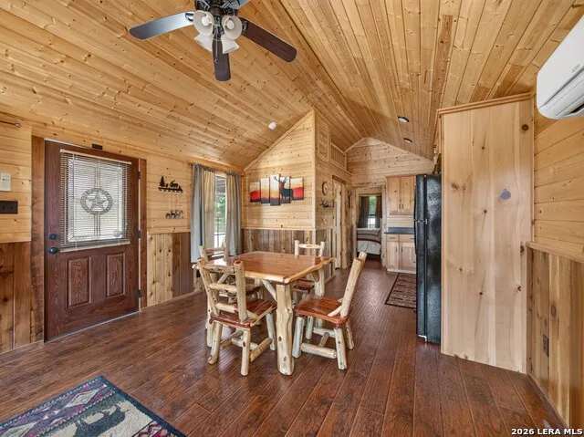 911 STONEY RIDGE RD Bulverde, TX 78163